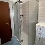Linda