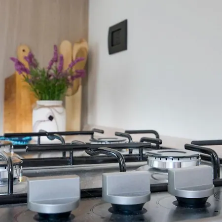 Linda Apartmán Gera Lario